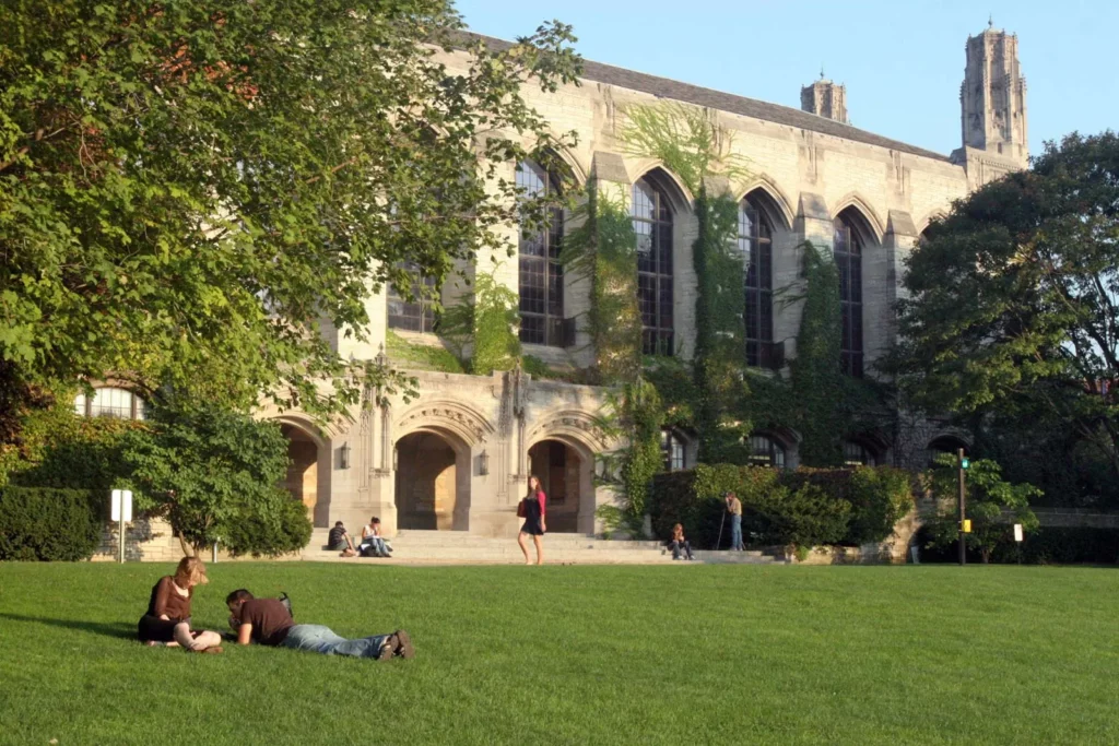 #10NU Northwestern University