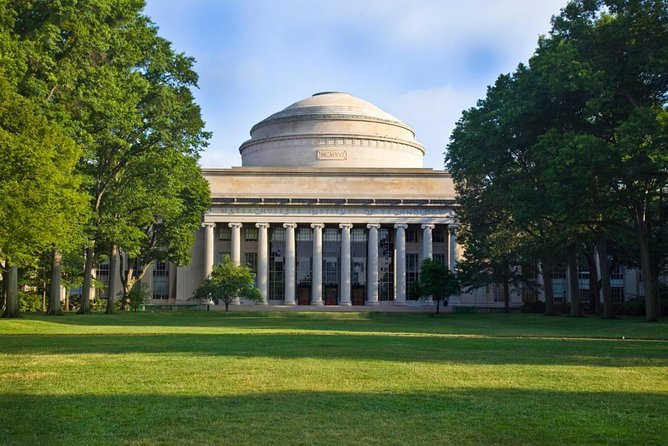 #2NU Massachusetts Institute of Technology (MIT)