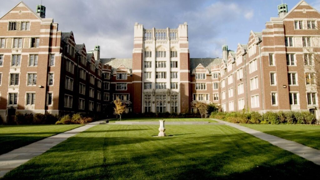 #5LAC Wellesley College